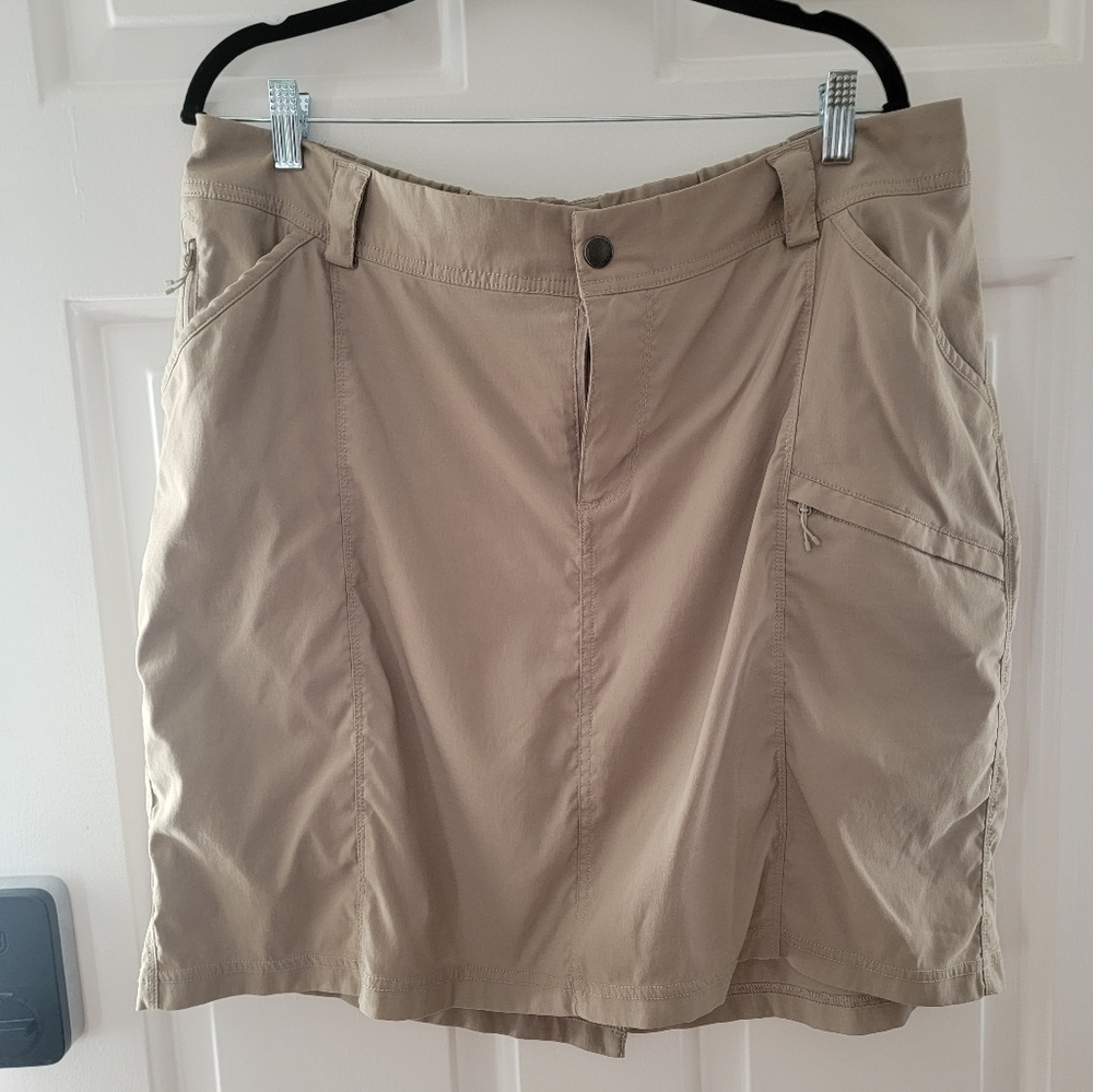 Duluth Women's Dry on the Fly Skort - 18 - Khaki
